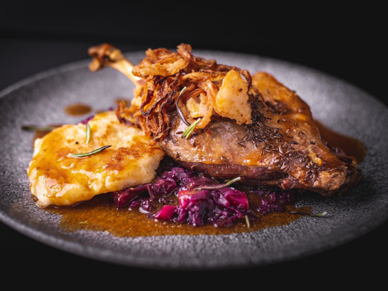 German Goose Leg With Red Cabbage and Dumplings
